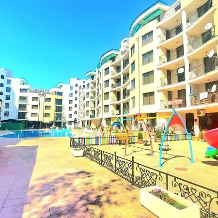 Menada Avalon Daire